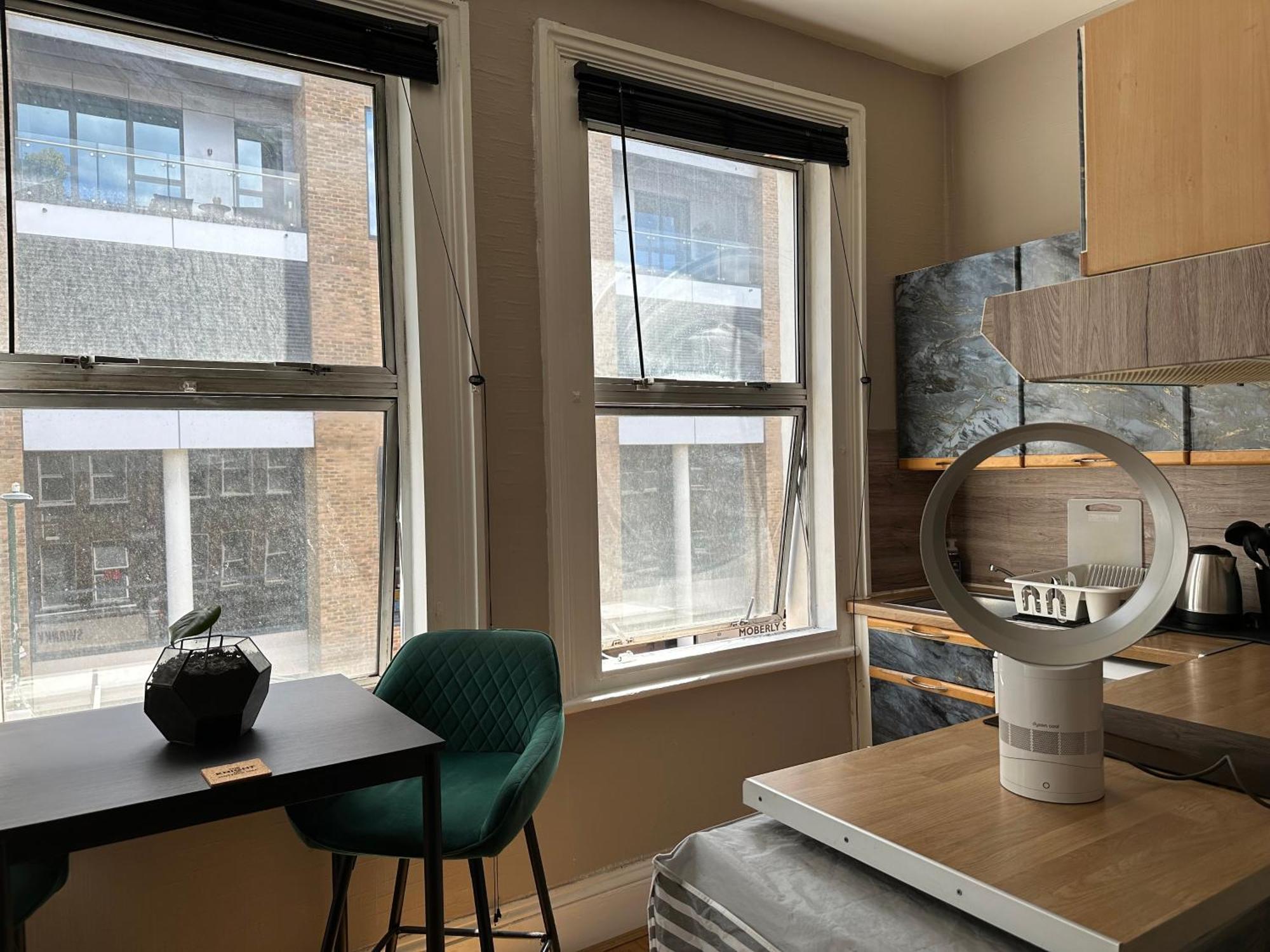 Stay Inn Studio'S London Ngoại thất bức ảnh
